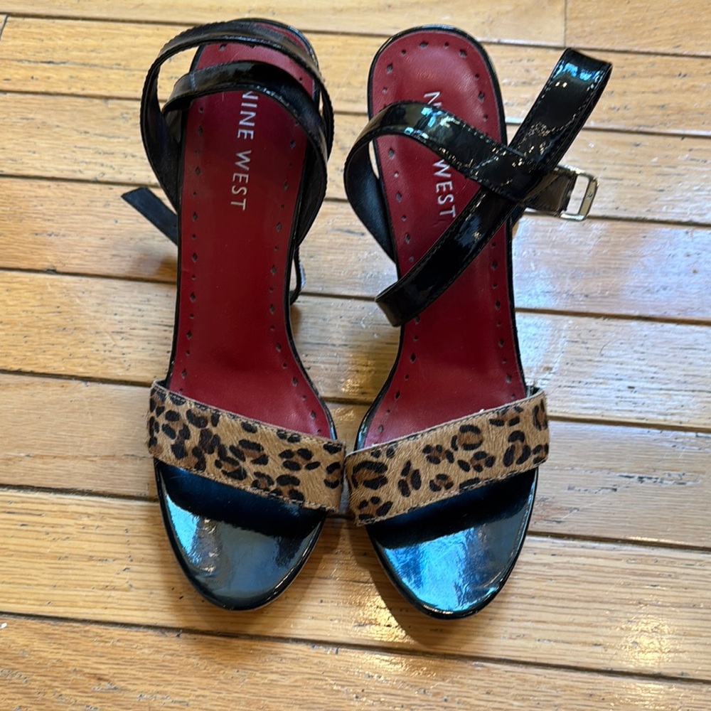 Nine West ladies size 7.5 Black and Leopard Print Women's Sandals